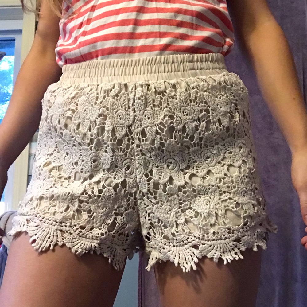 lace shorts